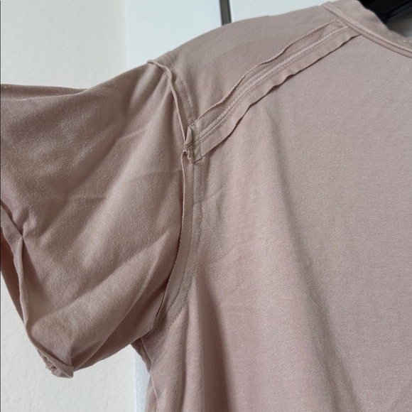 Pink Lily Beige Short Sleeve Cropped Tee - Picture 3 of 4